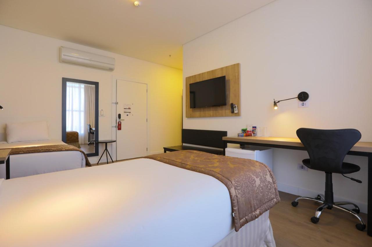 Transamerica Executive 4*